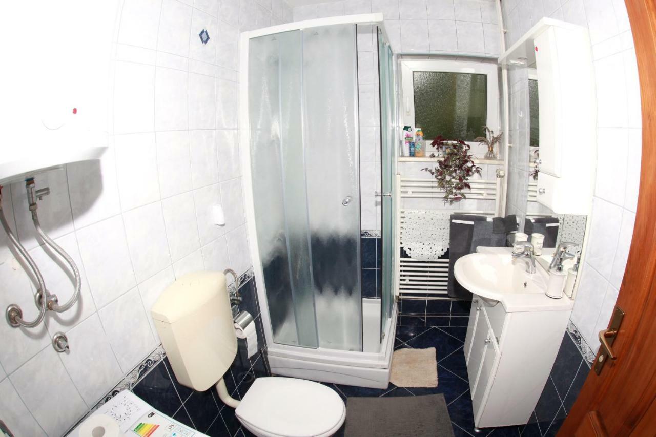 Apartman Malina Karlovac Bagian luar foto